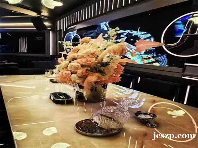 北京夜场KTV兼职招聘-京城夜总会，费用全免，加入我们吧